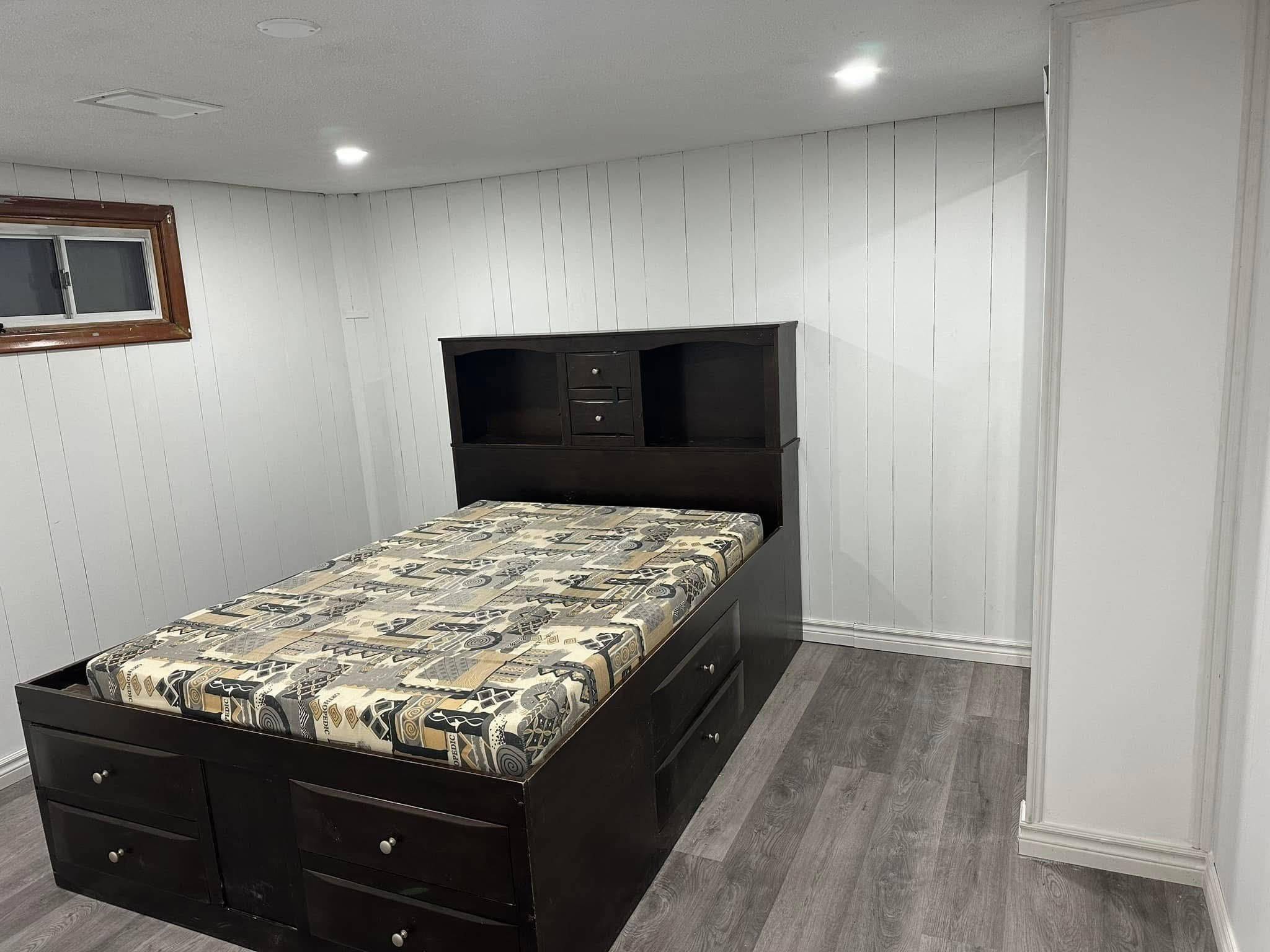 Toronto E04, ON M1R 5A9,8 Trestleside GRV