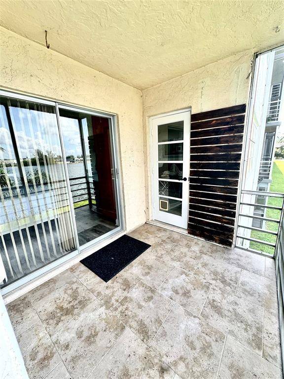 Deerfield Beach, FL 33064,4311 Crystal Lake Dr #213