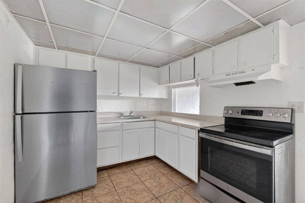 North Lauderdale, FL 33068,7710 SW 10th St #2