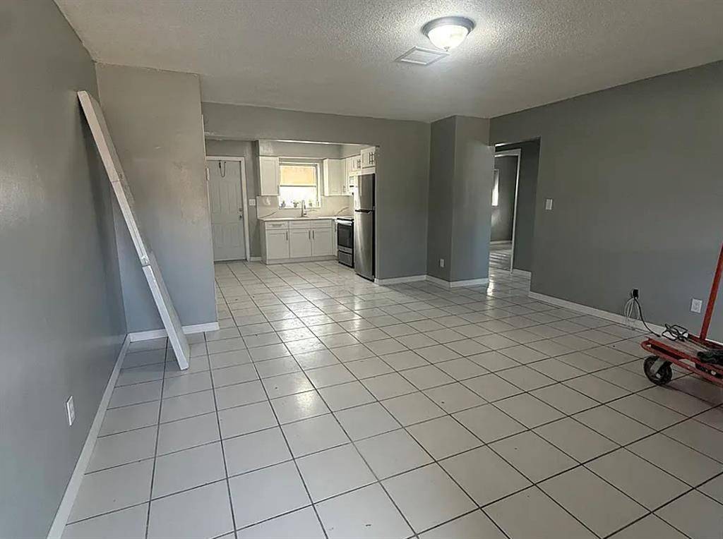 Hollywood, FL 33021,5826 Pierce St