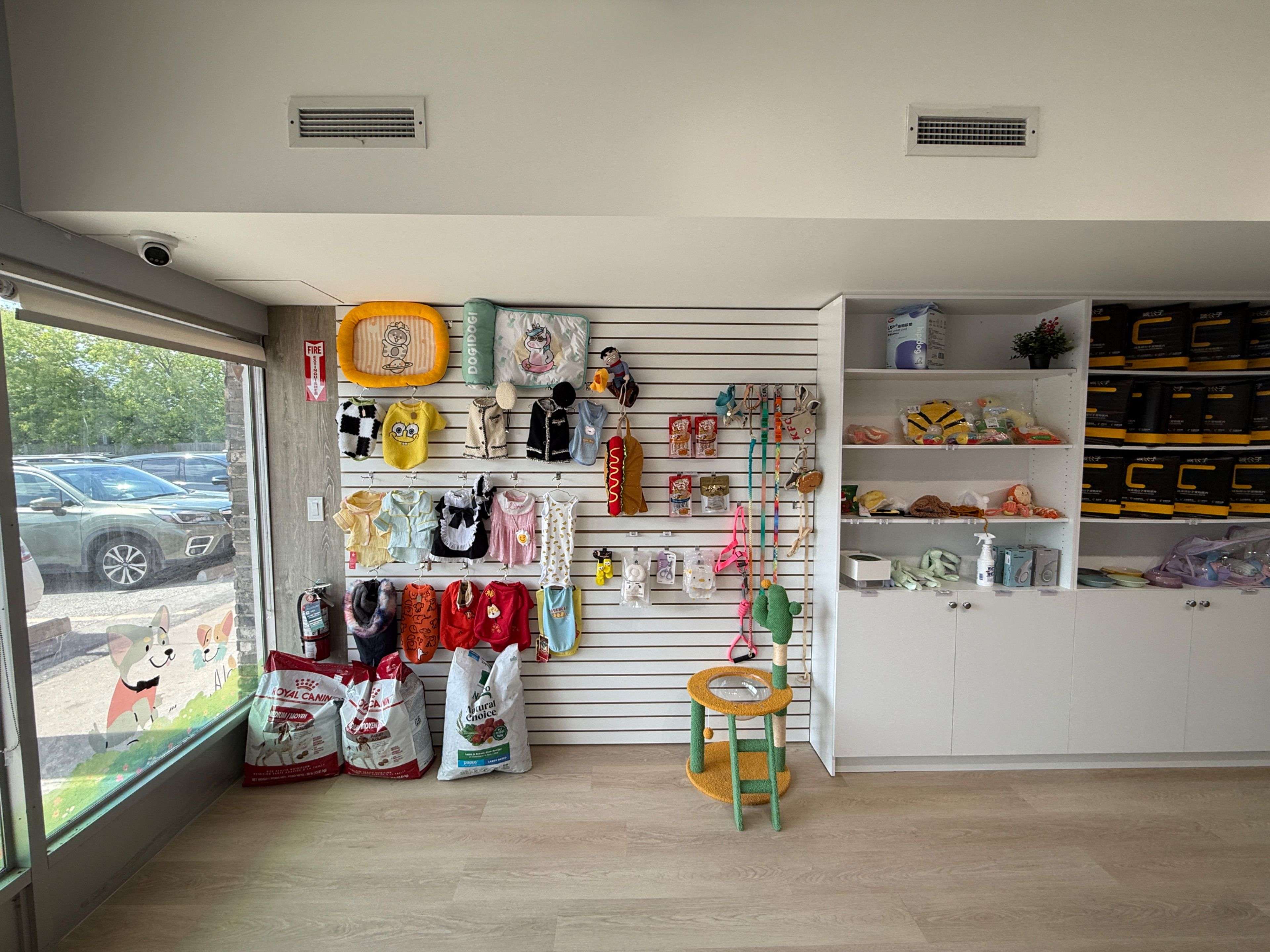 Markham, ON L3R 0L7,7665 Kennedy RD #1