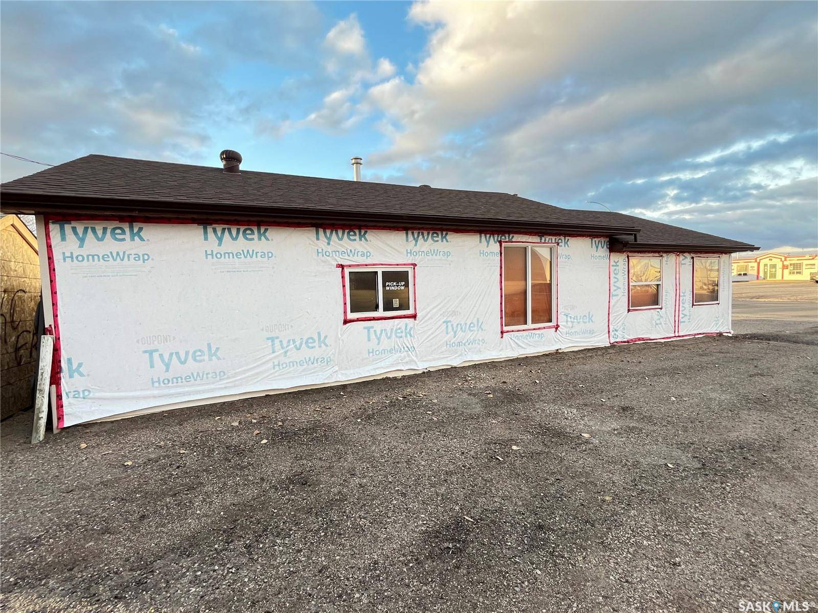 Maple Creek, SK S0N 1N0,2 Pacific AVENUE