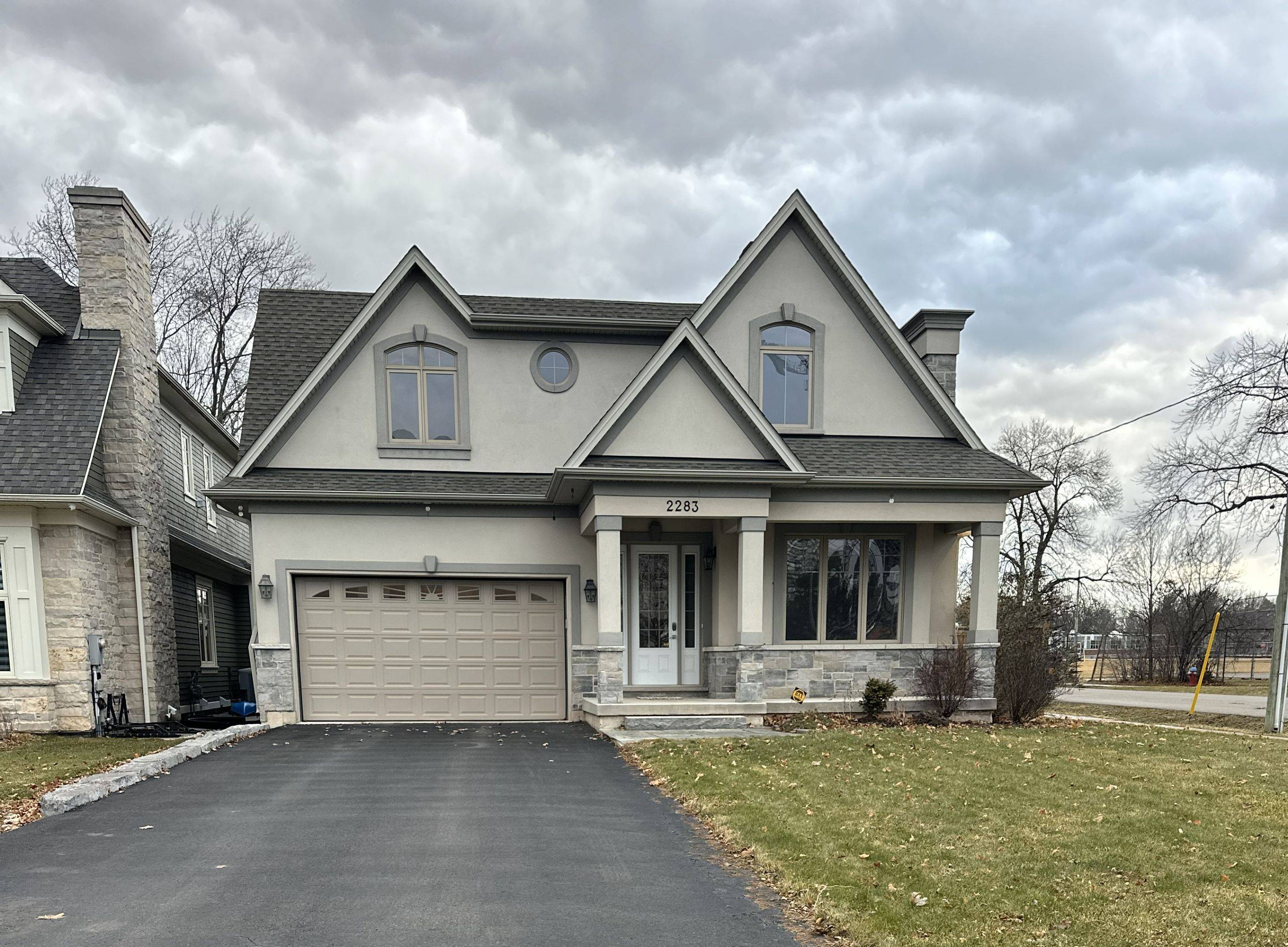 Oakville, ON L6L 1L5,2283 Sovereign ST