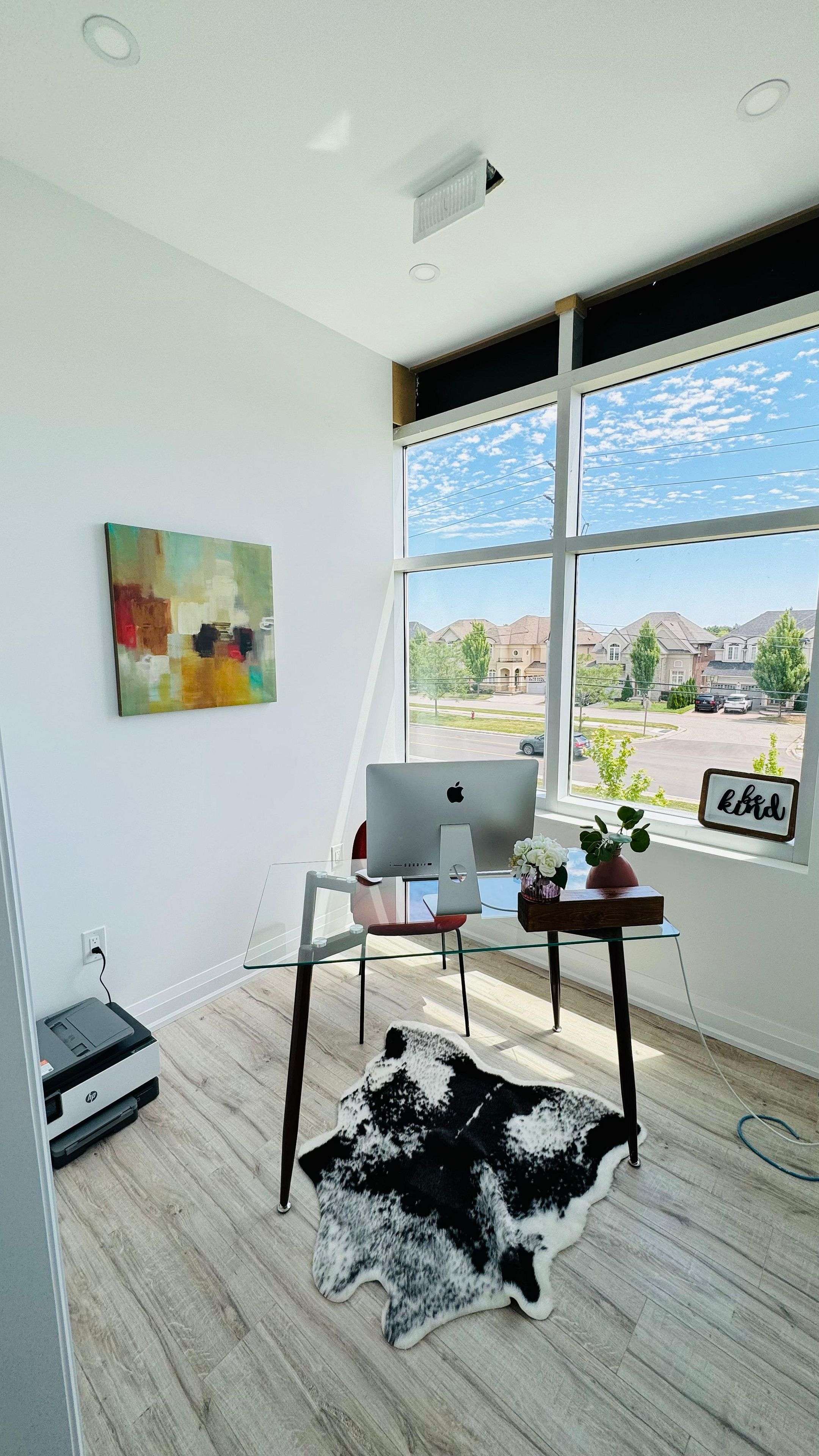 Oakville, ON L6L 6X9,3495 Rebecca ST #204