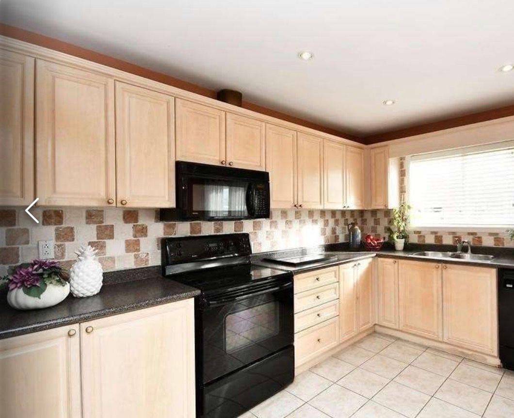 Brampton, ON L6X 4Y8,45 Secord CRES #Main & 2nd