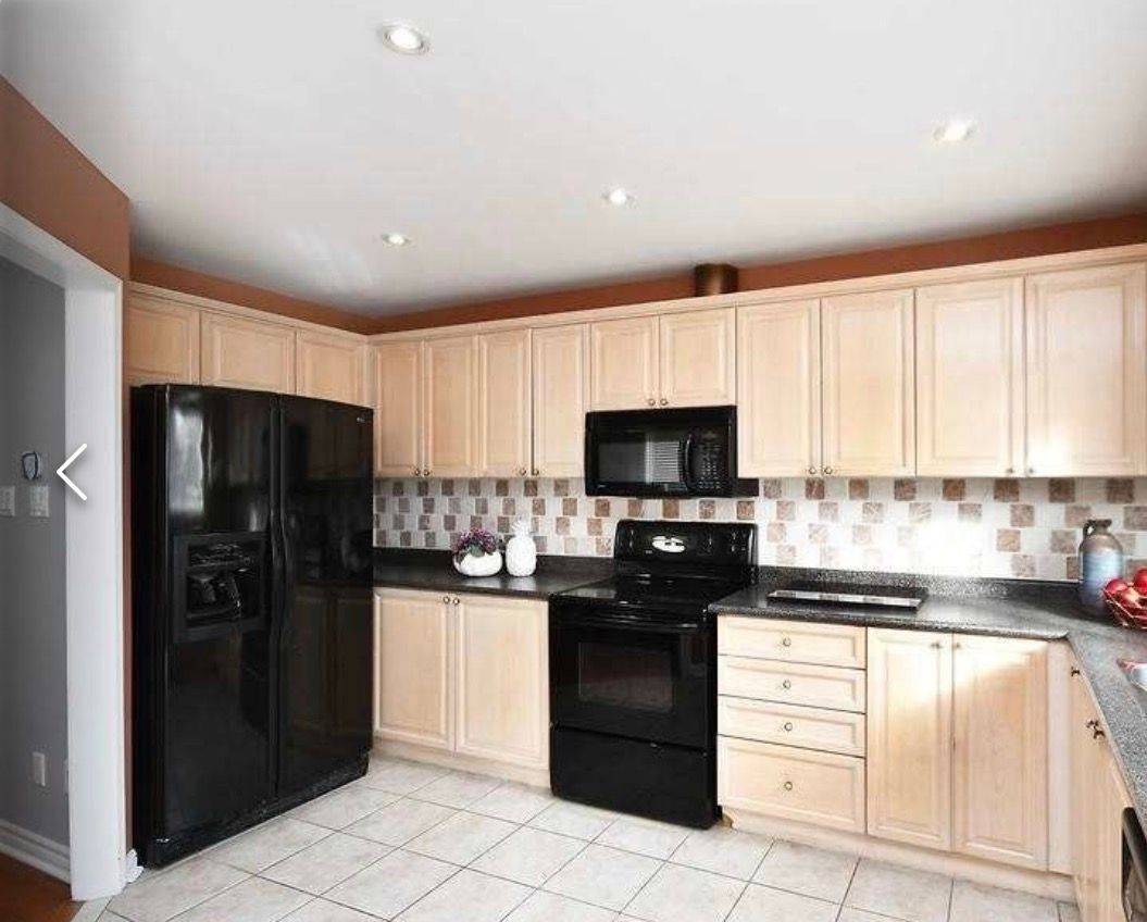 Brampton, ON L6X 4Y8,45 Secord CRES #Main & 2nd