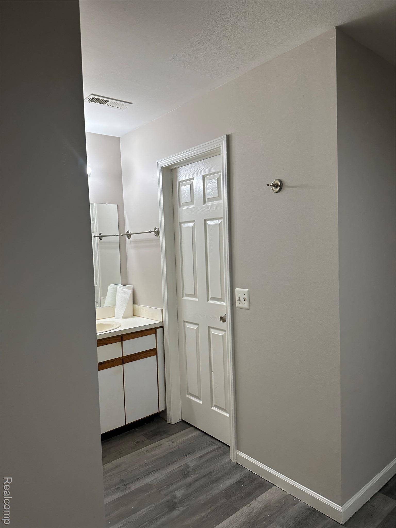 Mt. Clemens, MI 48043,90 ROSEBUD LN