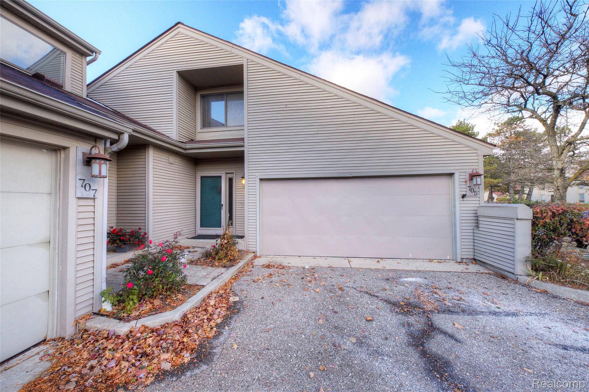 Rochester Hills, MI 48307,705 Preston Court