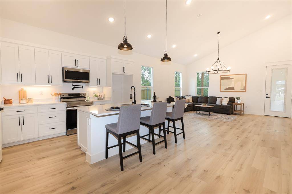 Fort Worth, TX 76104,1032 E Arlington Avenue