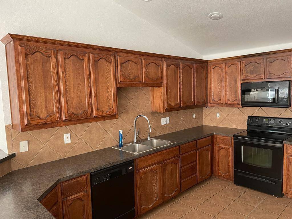 Fort Worth, TX 76131,6324 Geneva Lane