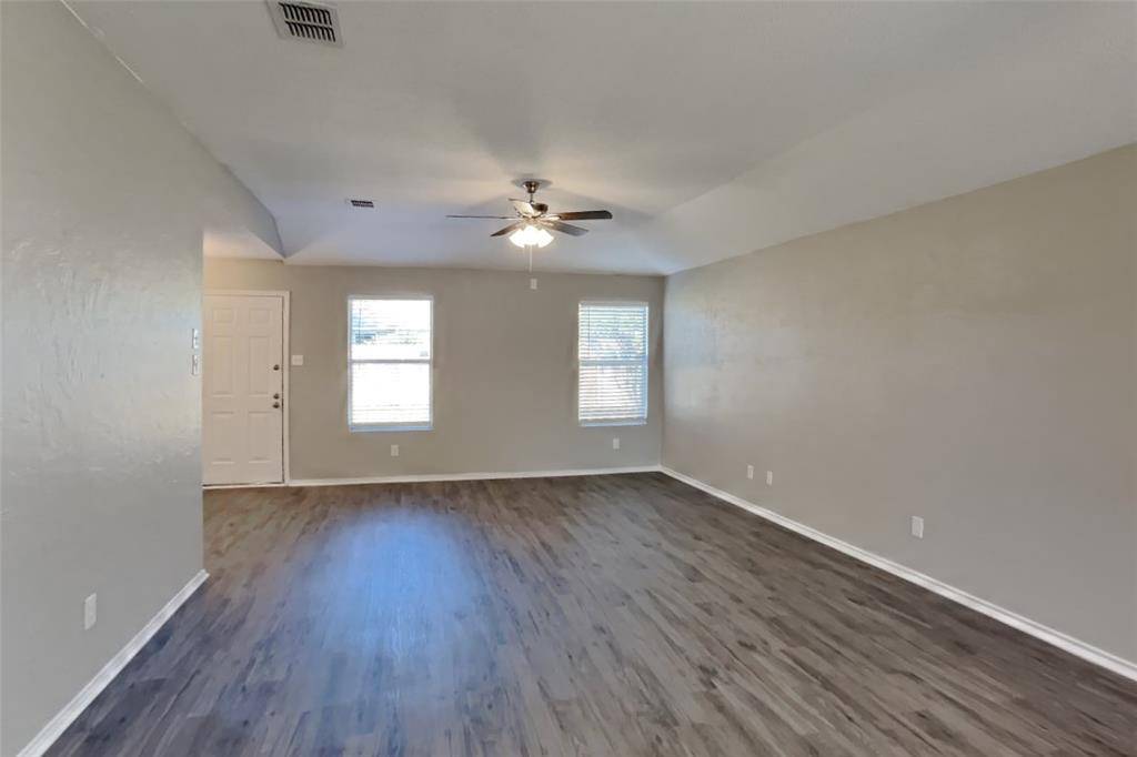 Saginaw, TX 76179,516 Bailey Street