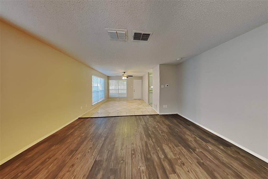 Grand Prairie, TX 75052,4938 Garden Grove Road