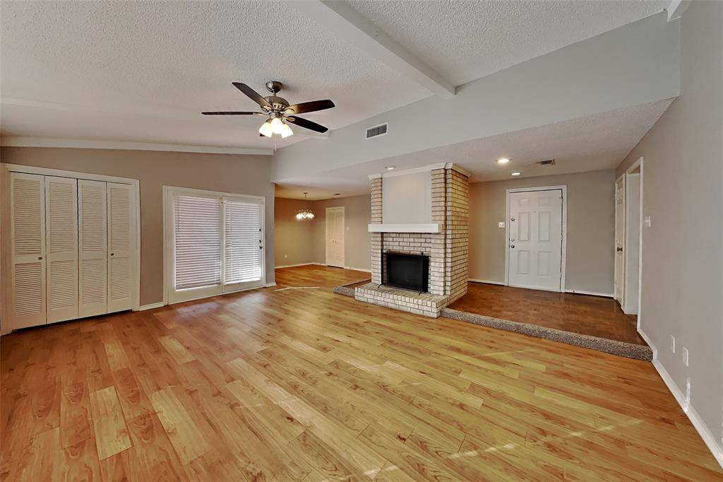 Benbrook, TX 76126,220 Meadowhill Drive