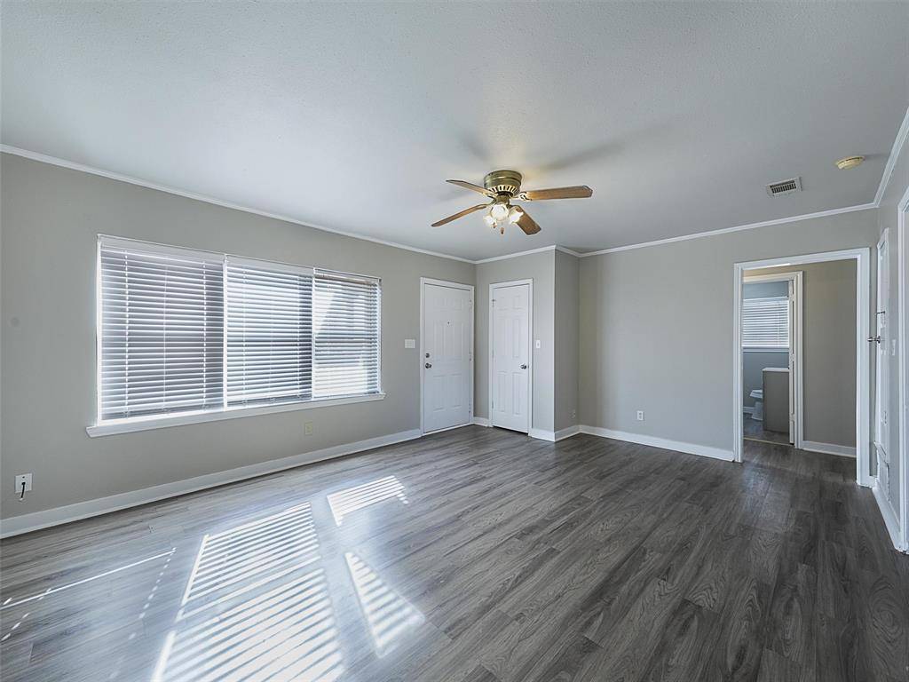 Gunter, TX 75058,707 Doris Lane