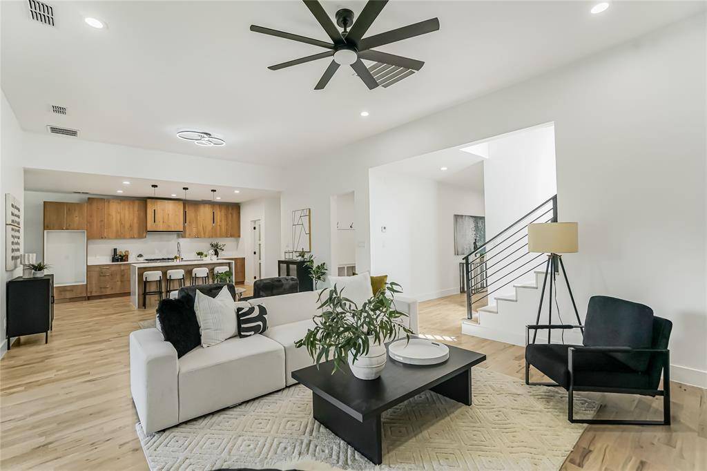 Dallas, TX 75220,3631 Espanola Drive