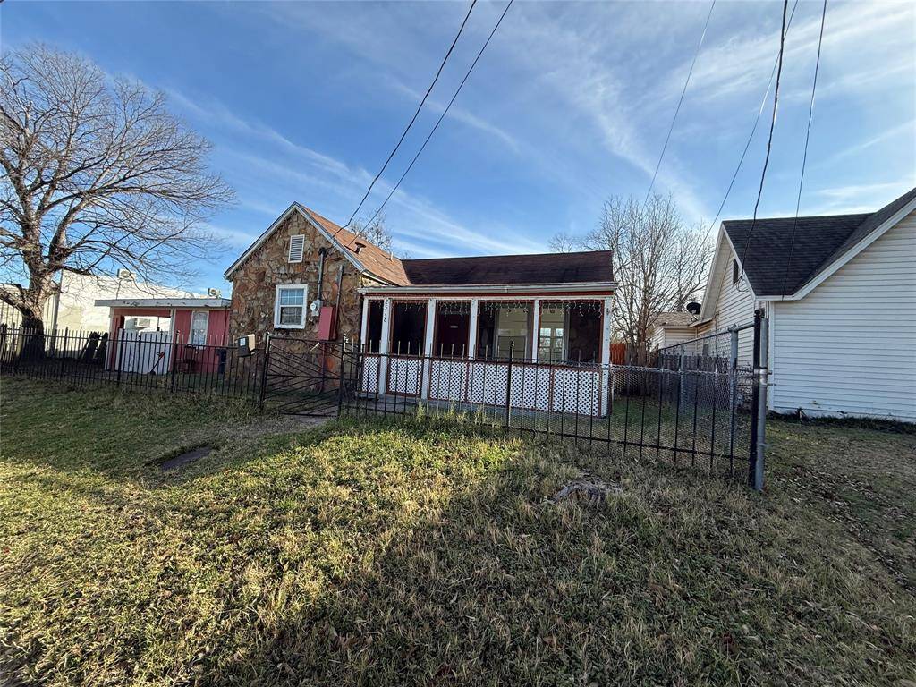 Fort Worth, TX 76111,2518 Mclemore Avenue