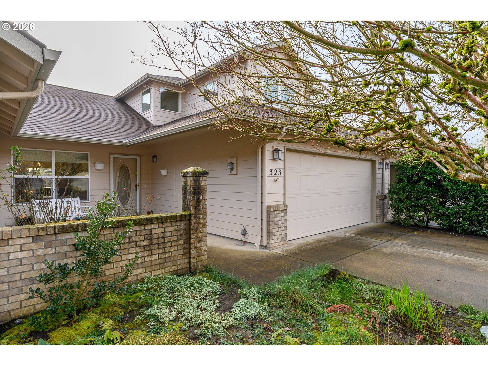 Mc Minnville, OR 97128,323 NE FIRCREST PL