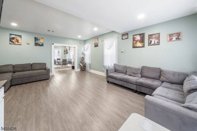 Linden City, NJ 07036,343 Dewitt St