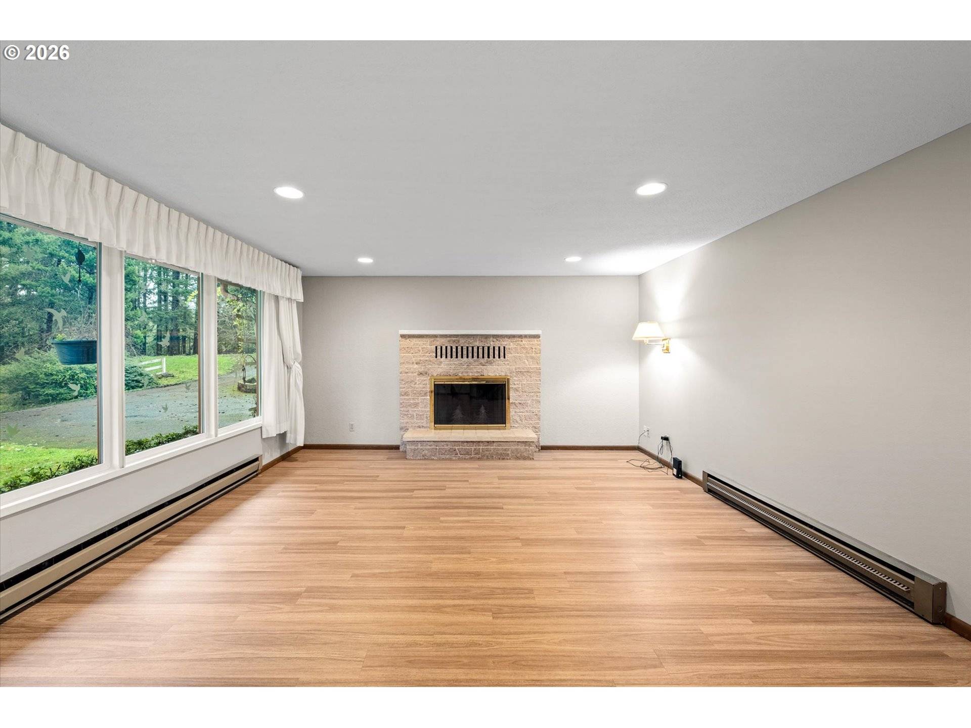 Kelso, WA 98626,415 BODINE RD