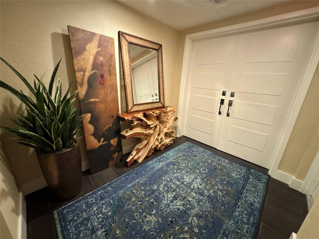 Bay Harbor Islands, FL 33154,9400 W Bay Harbor Dr #202