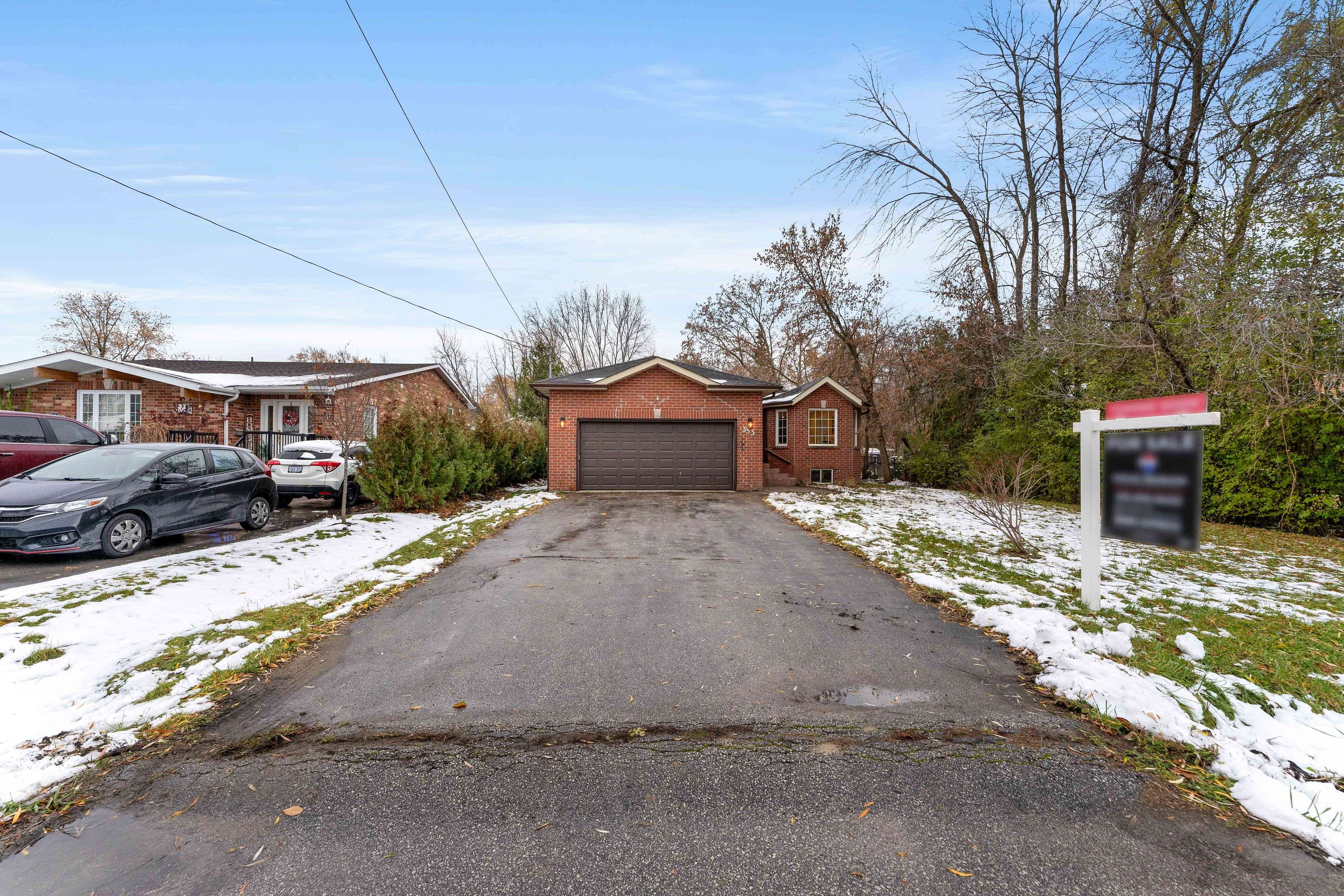 Georgina, ON L4P 3A8,353 Walter DR