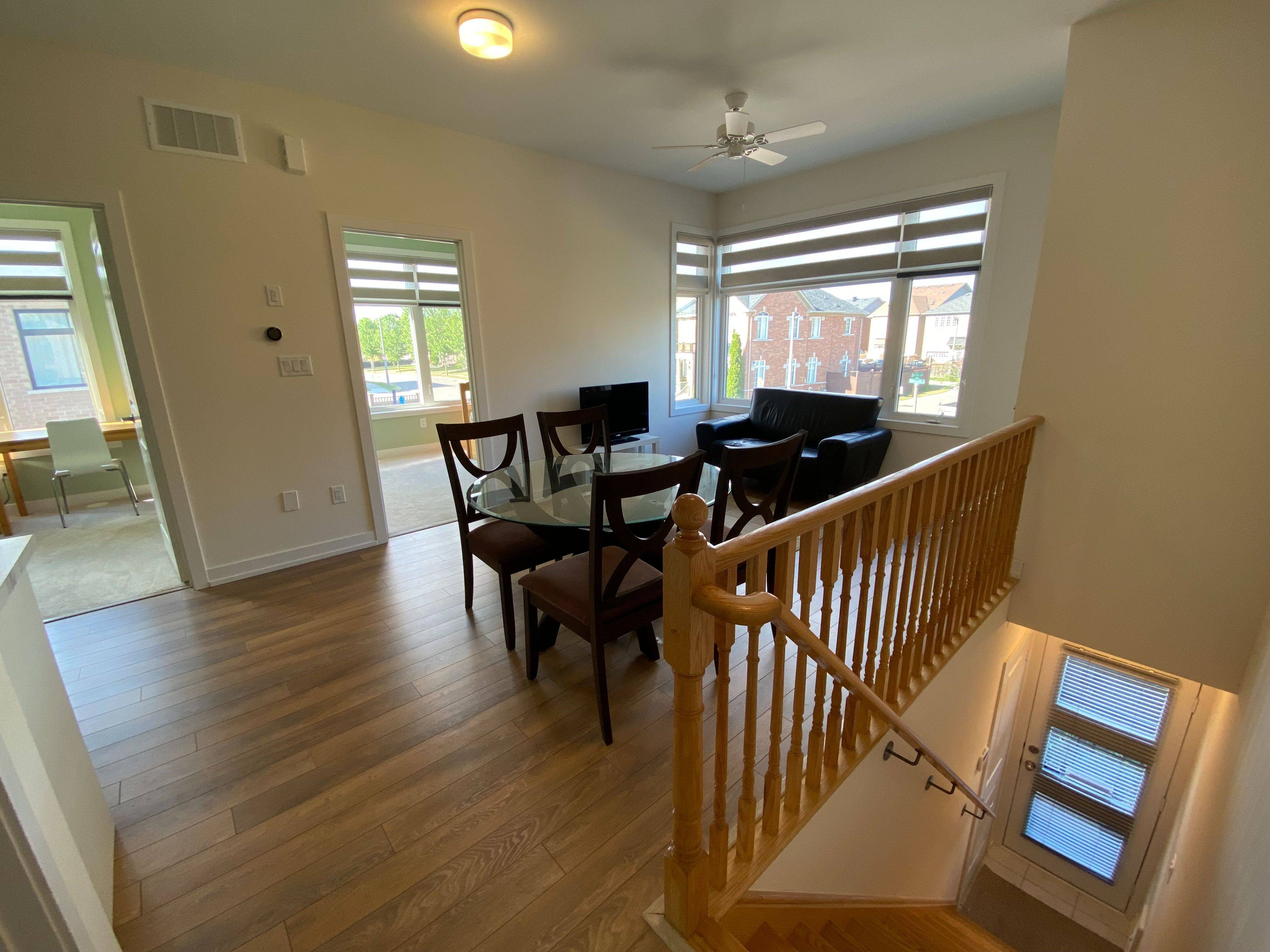 Markham, ON L6B 1P1,112 Old Oak LN #Coach