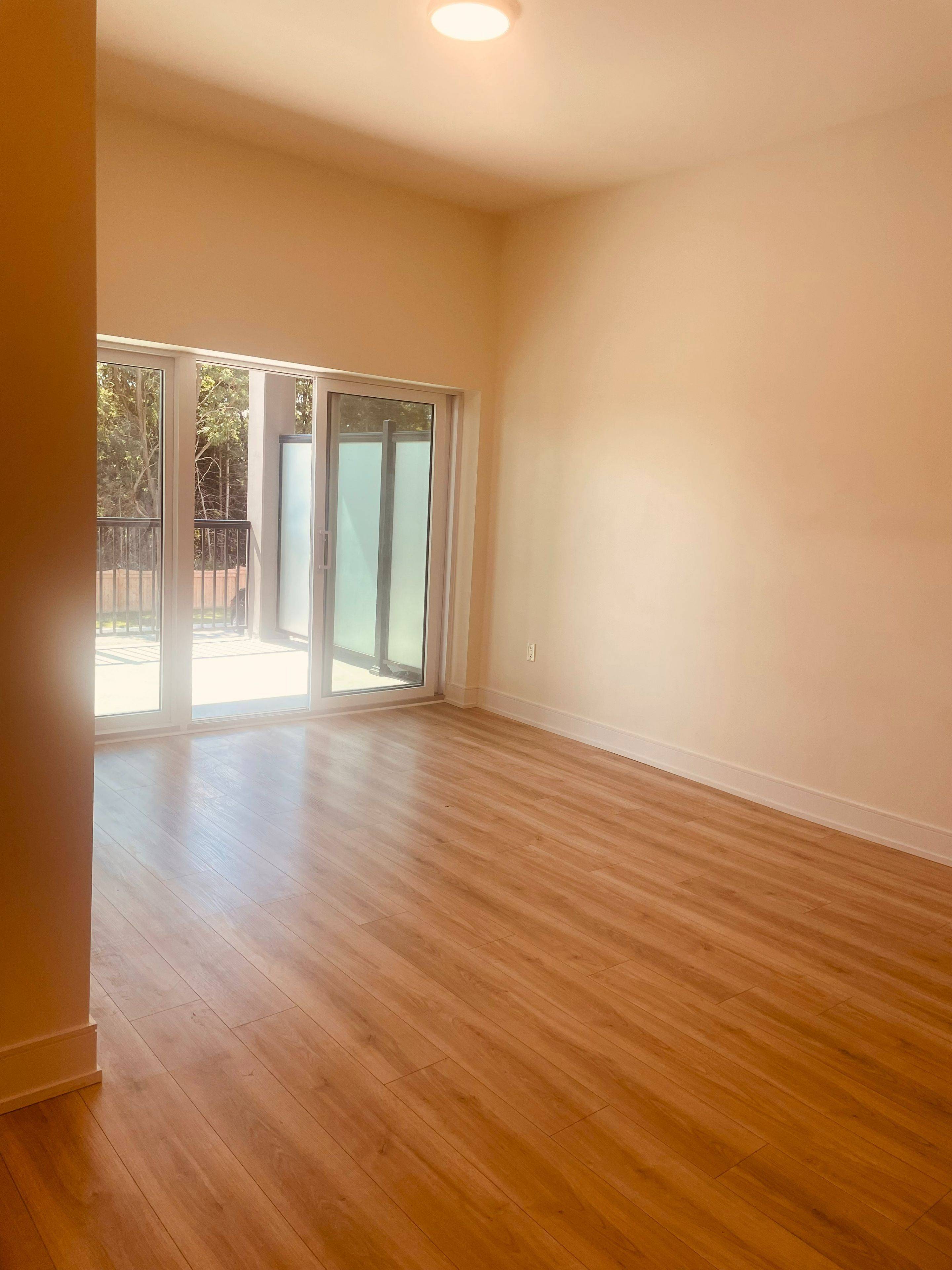 121 Mary ST #Unit 205, Clearview, ON L0M 1G0