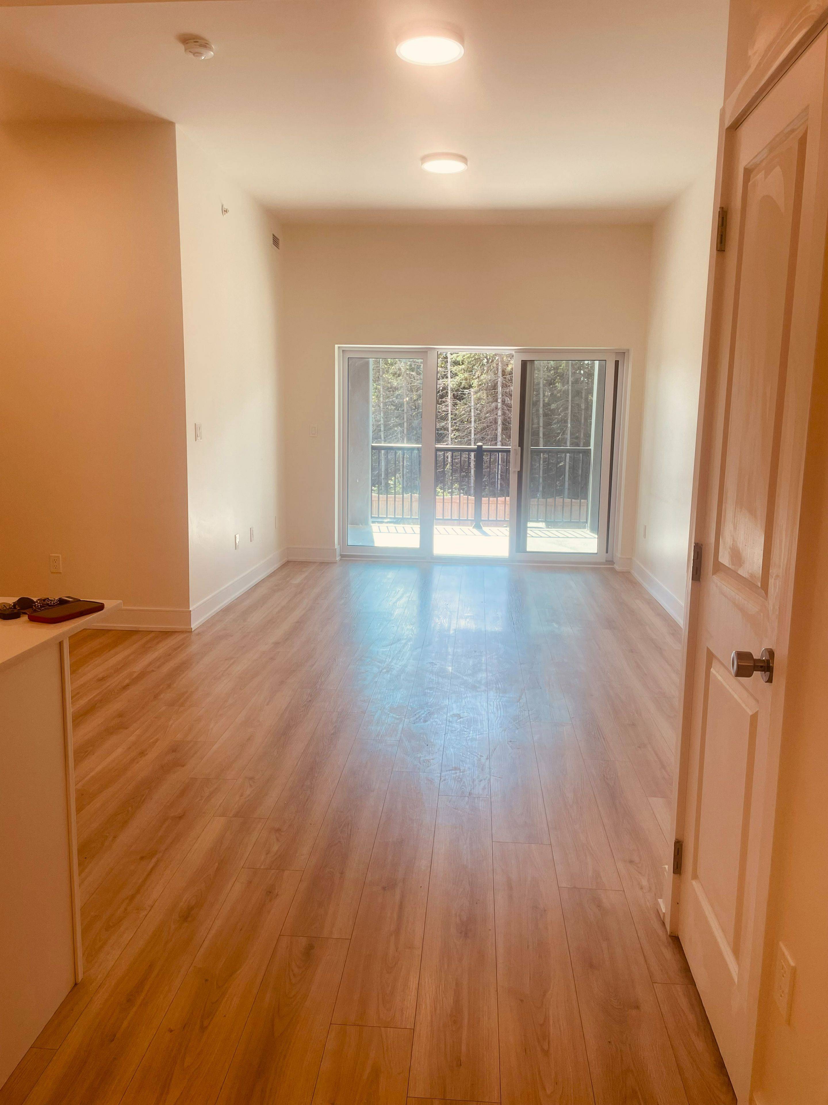 121 Mary ST #Unit 205, Clearview, ON L0M 1G0