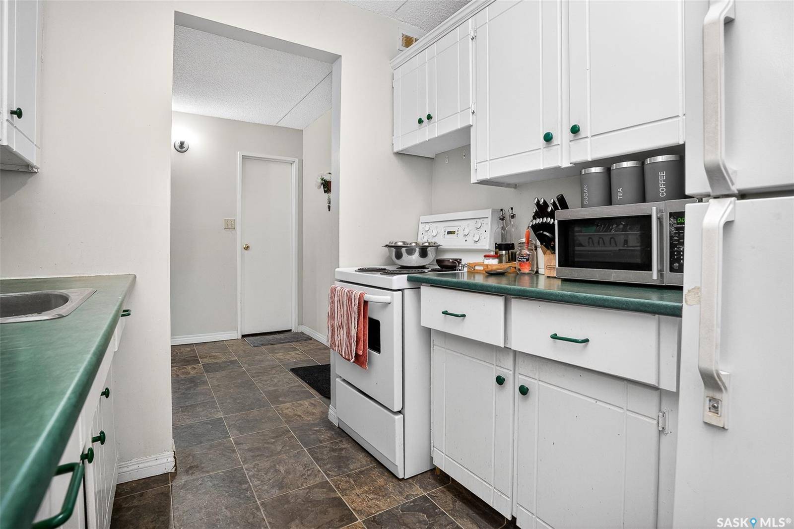 Moose Jaw, SK S6H 6X6,550 Laurier STREET #103