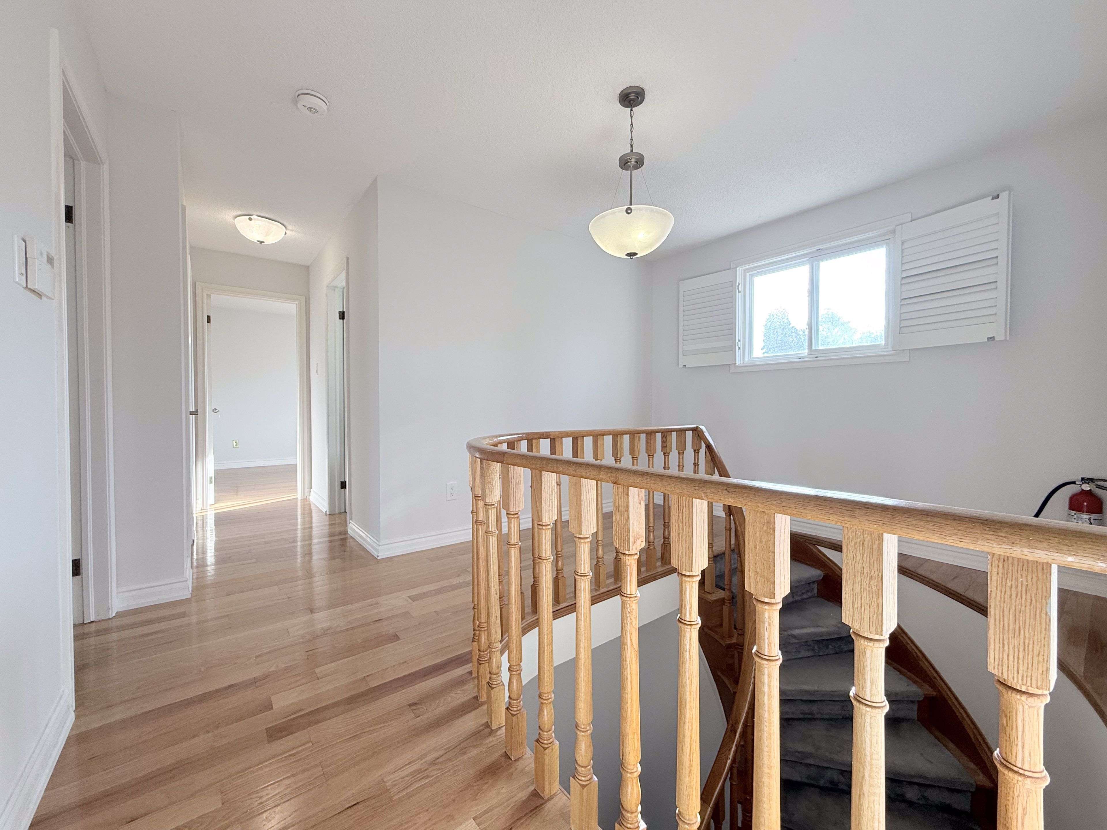 Mississauga, ON L5K 2H7,1759 Sherwood Forrest CIR #Unit 1