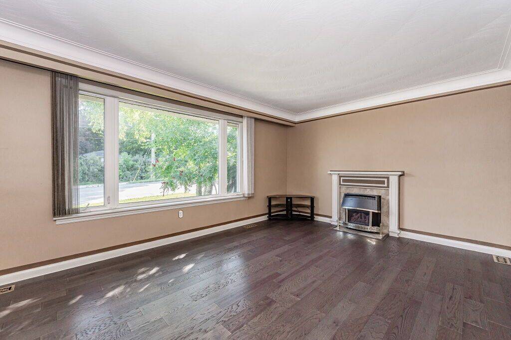 Guelph, ON N1G 2H8,195 Edinburgh RD S #Main