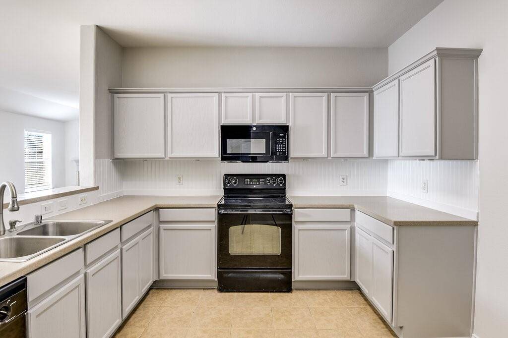 Waxahachie, TX 75165,127 Coyote Run