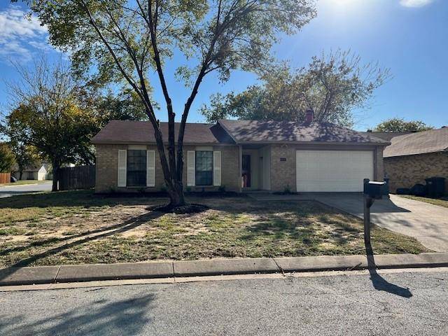 Fort Worth, TX 76120,6974 Fallbrook Court W