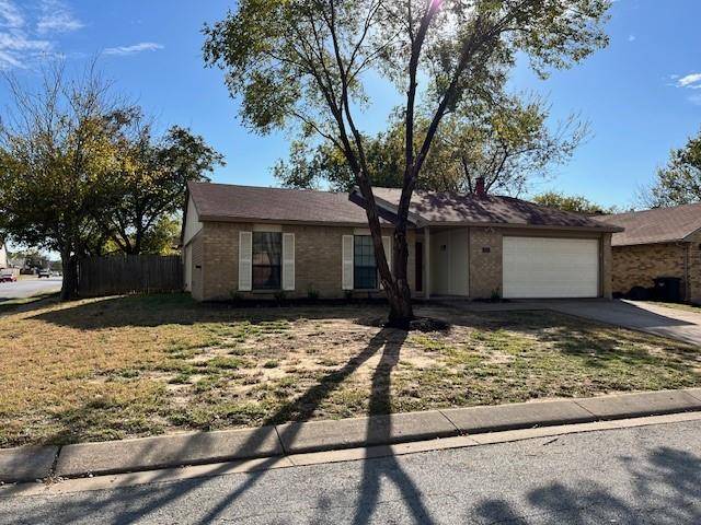 Fort Worth, TX 76120,6974 Fallbrook Court W