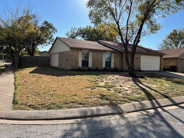 Fort Worth, TX 76120,6974 Fallbrook Court W