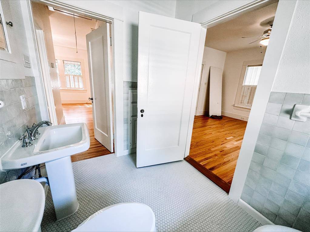 Fort Worth, TX 76110,2333 Irwin Street