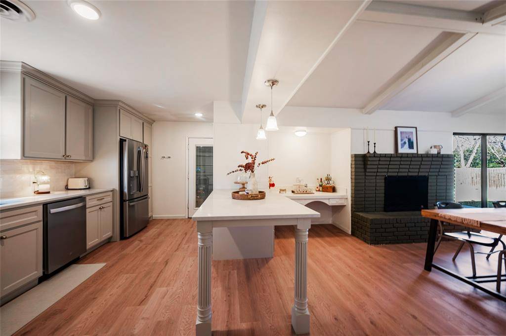 Grand Prairie, TX 75050,810 Danish Drive