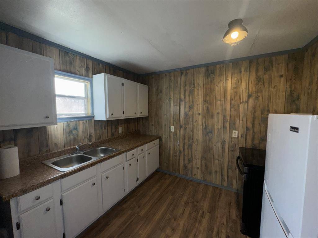 Quinlan, TX 75474,1980 Apache Road