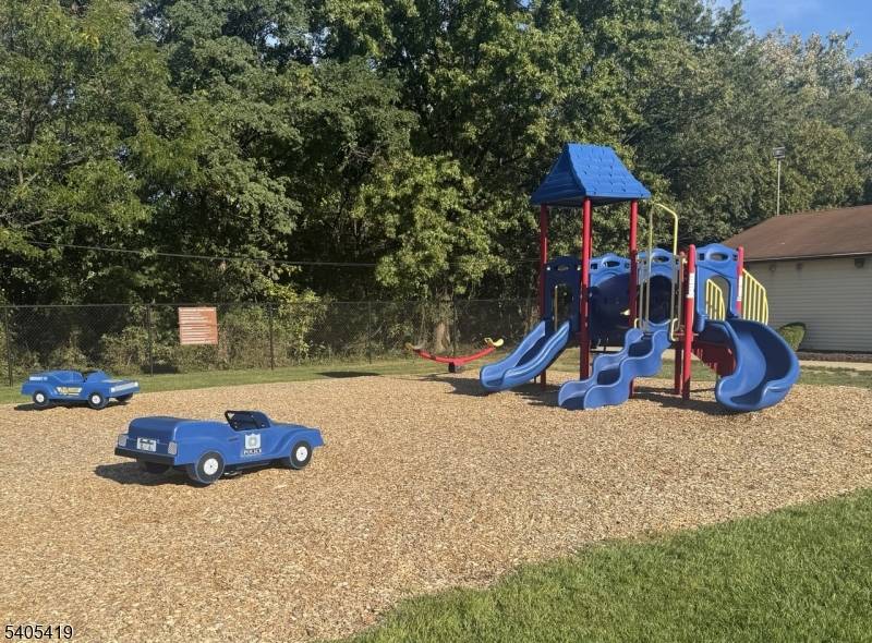 Woodbridge Twp., NJ 07095,528 Cricket Ln