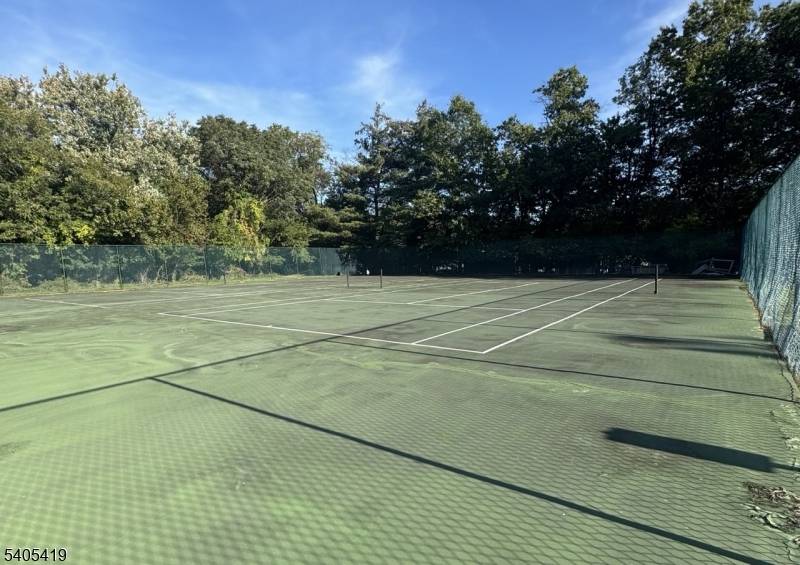 Woodbridge Twp., NJ 07095,528 Cricket Ln