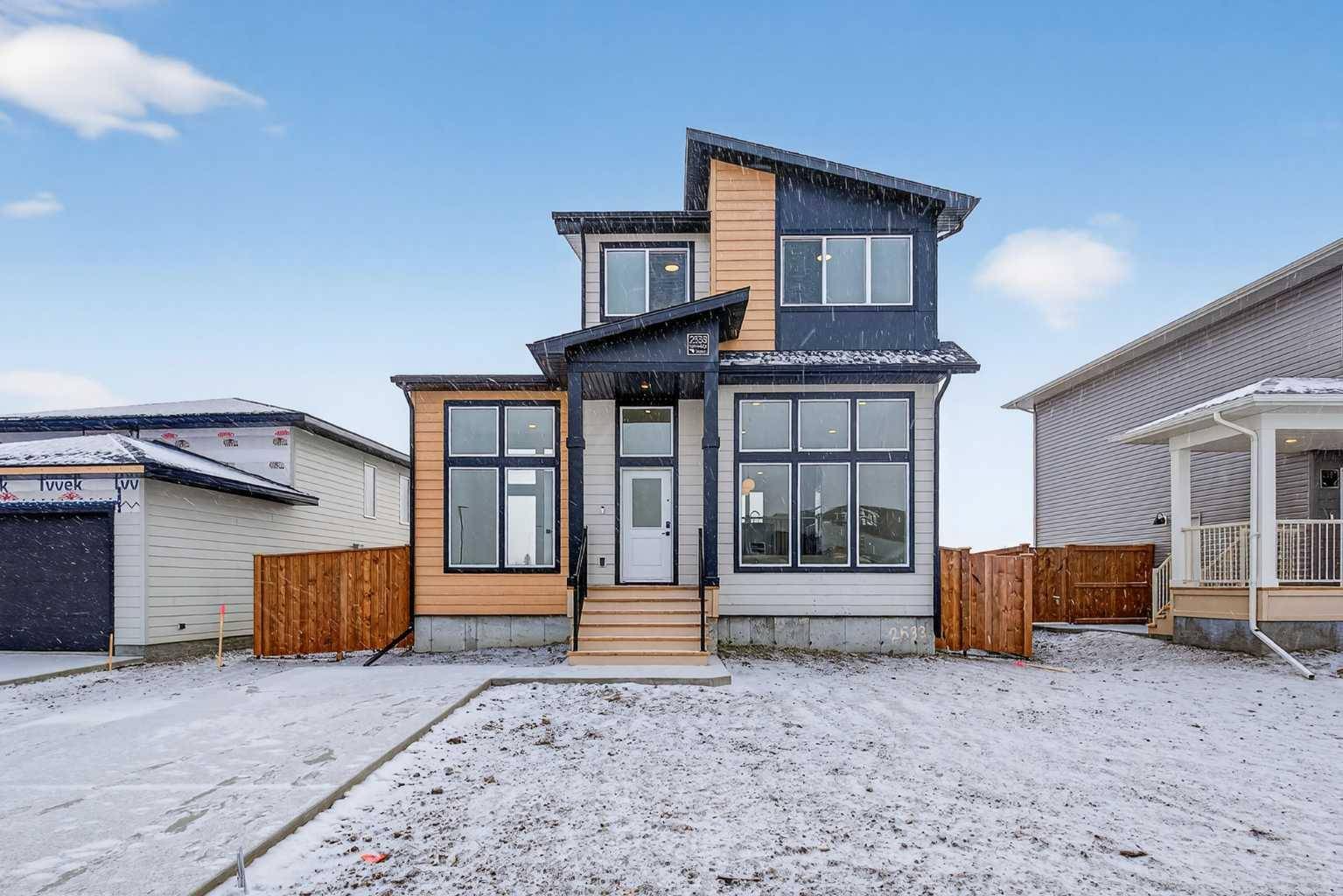 Coaldale, AB T1M 0G7,2533 16 AVE