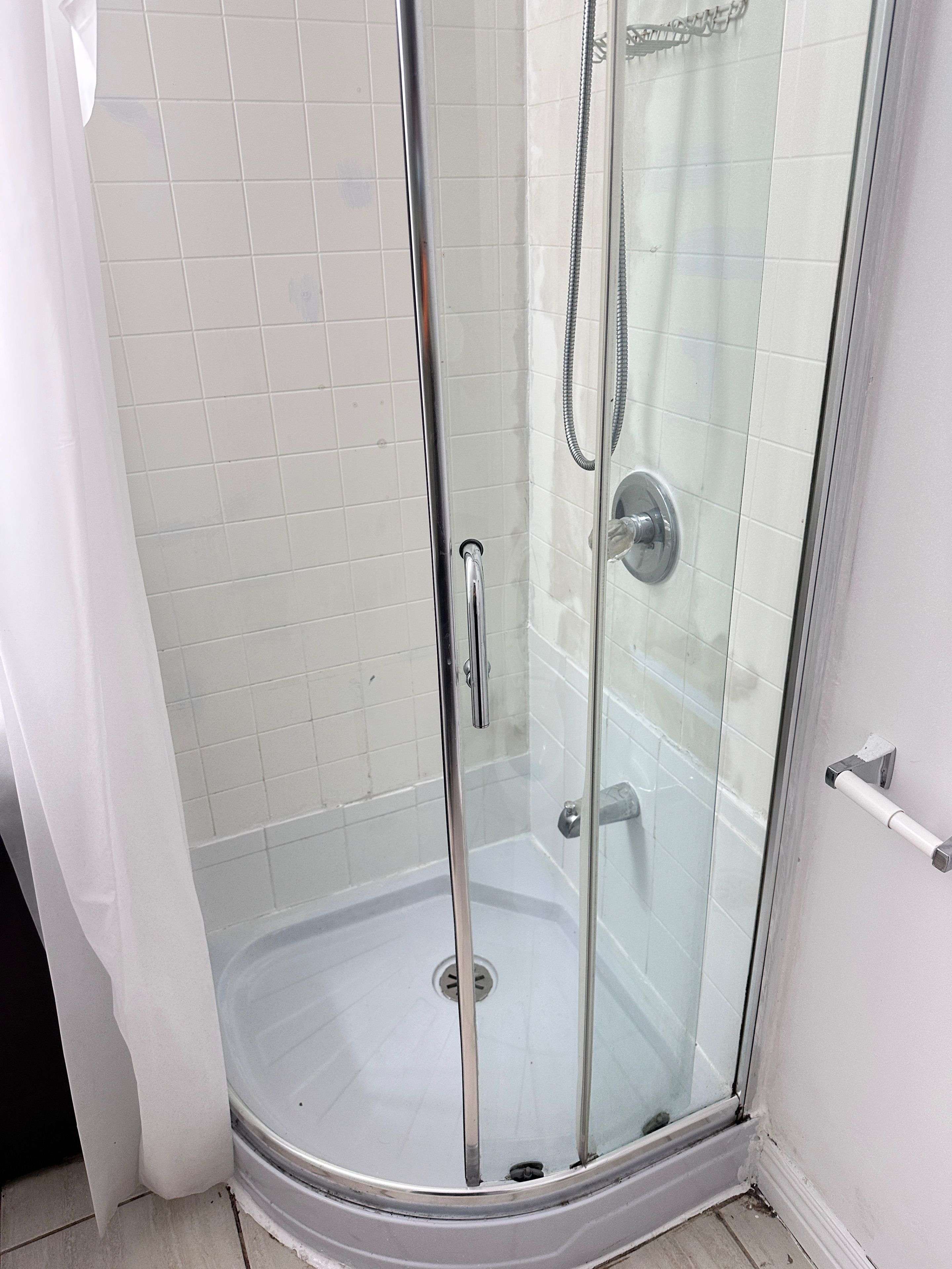 Toronto E07, ON M1S 1B3,18 Reidmount AVE #Basement