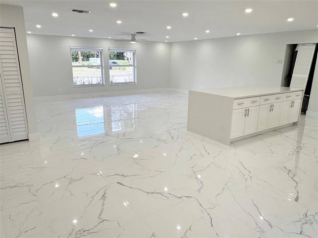 Coral Springs, FL 33065,9900 NW 39th Ct