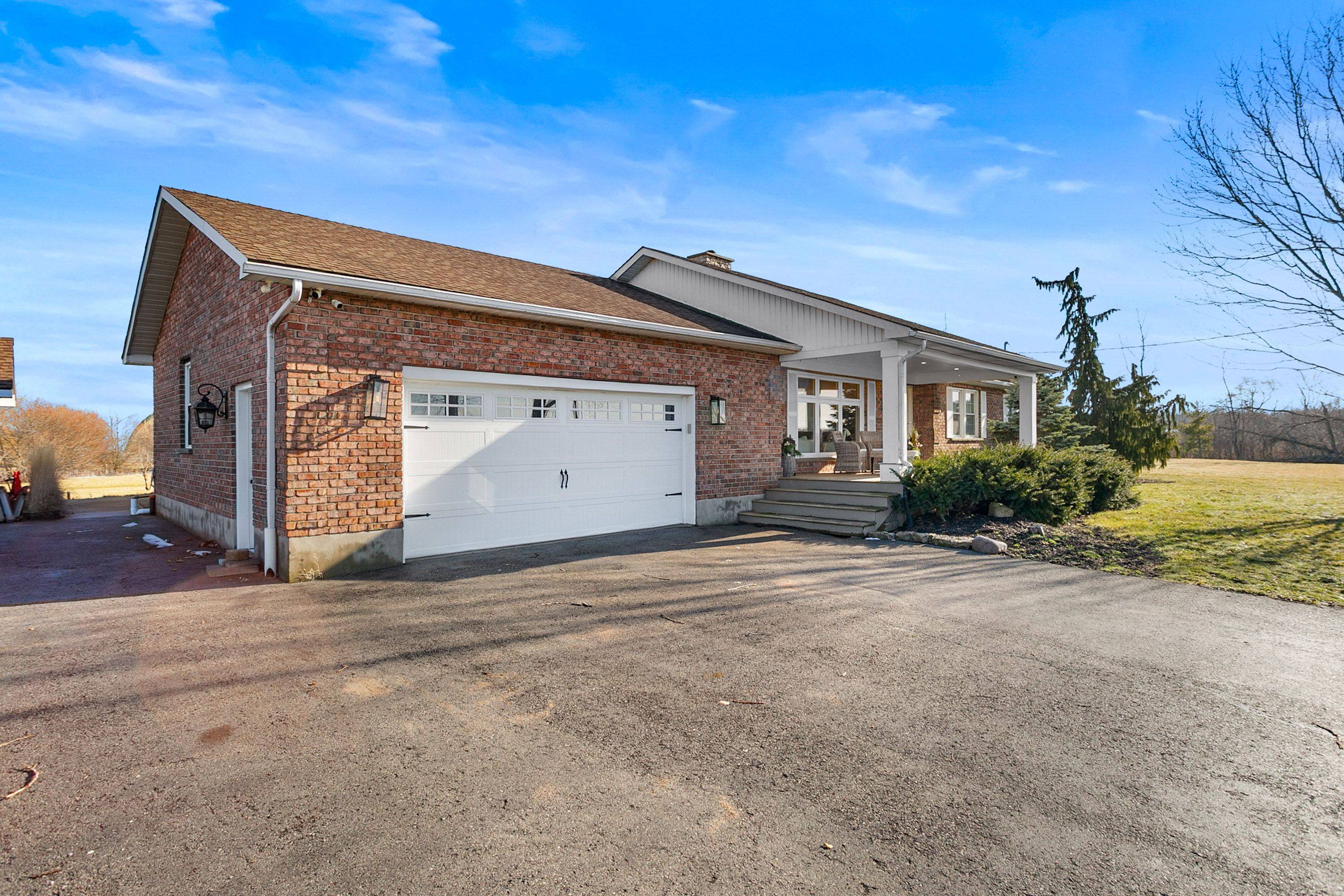 Fort Erie, ON L0S 1N0,1196 House RD