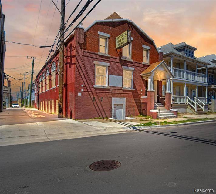 Hamtramck, MI 48212,2935 YEMANS ST