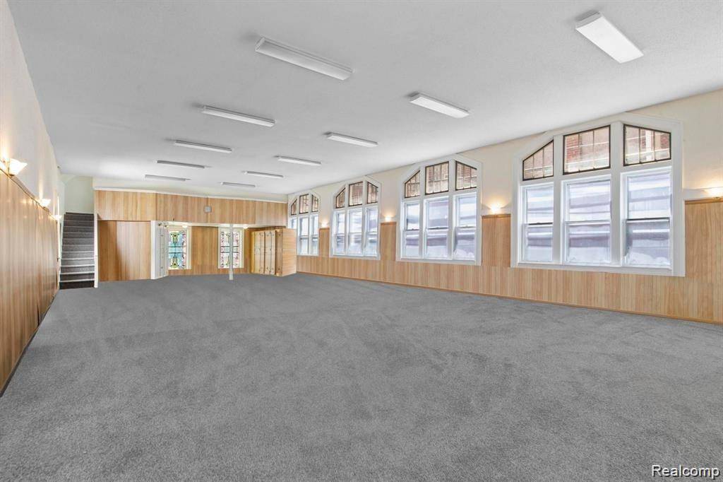 Hamtramck, MI 48212,2935 YEMANS ST