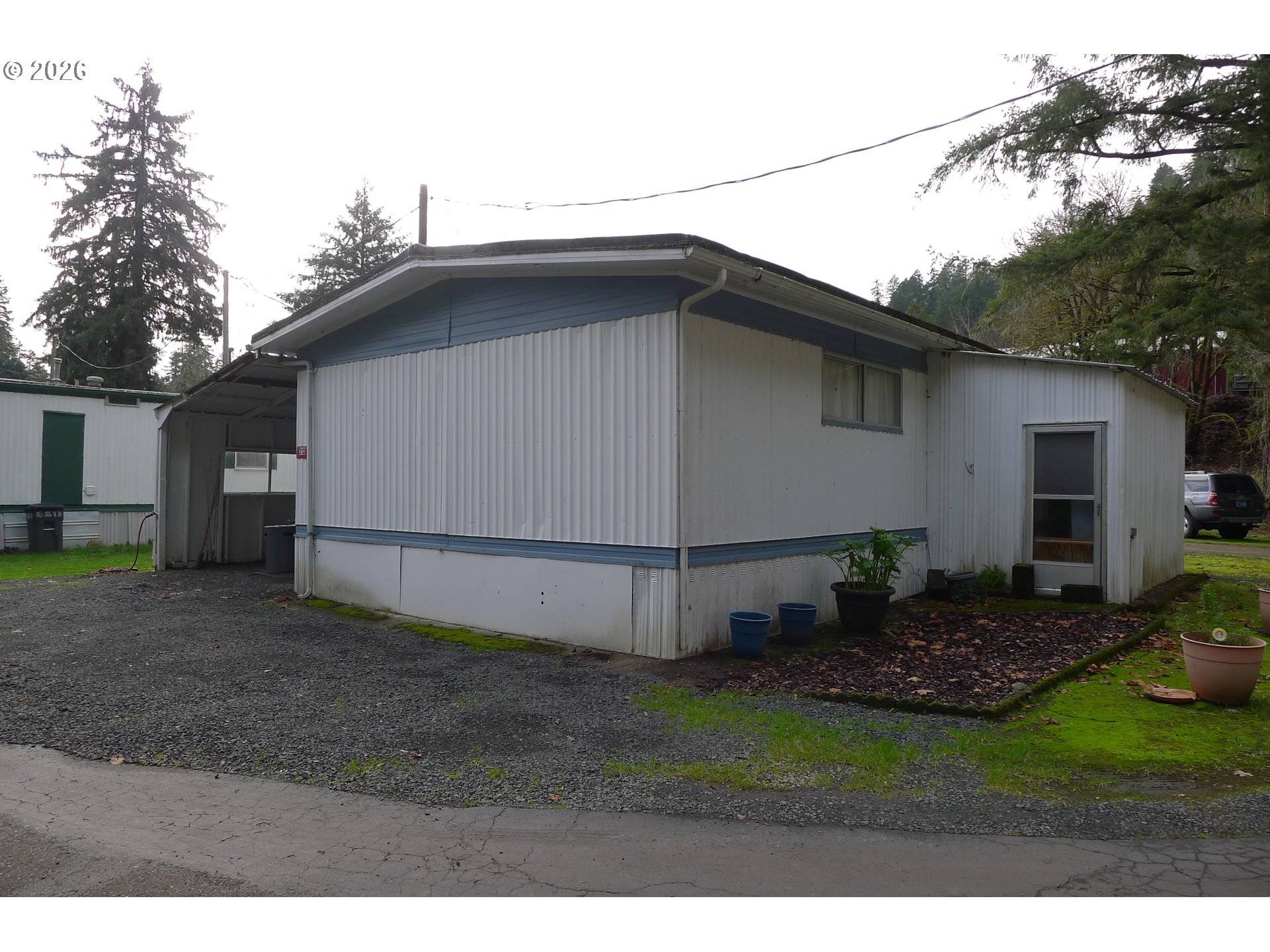 Elkton, OR 97436,212 WOODPECKER LN