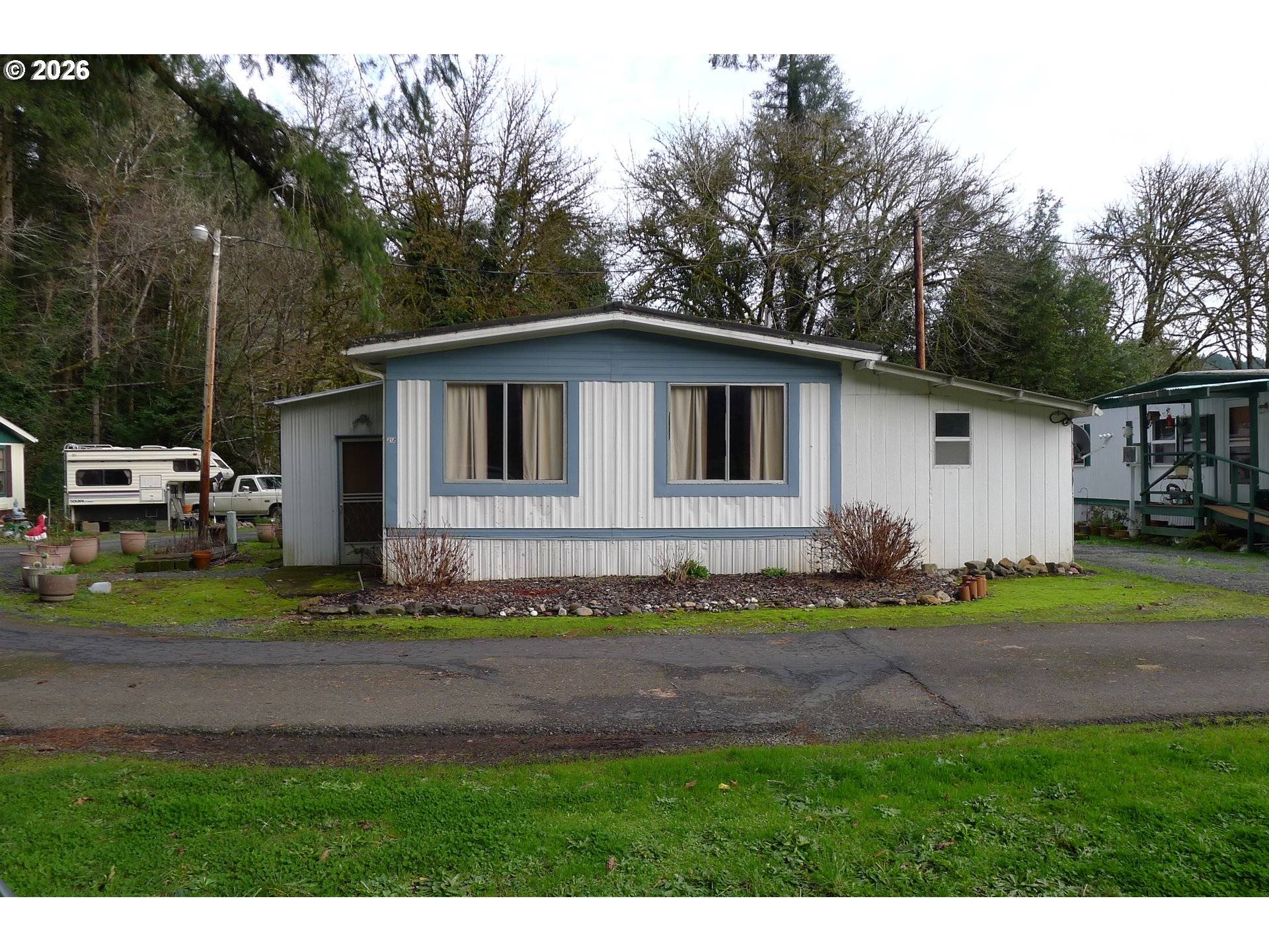 Elkton, OR 97436,212 WOODPECKER LN