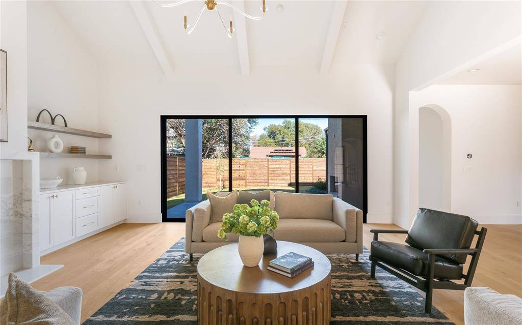 Dallas, TX 75220,3739 Park Lane