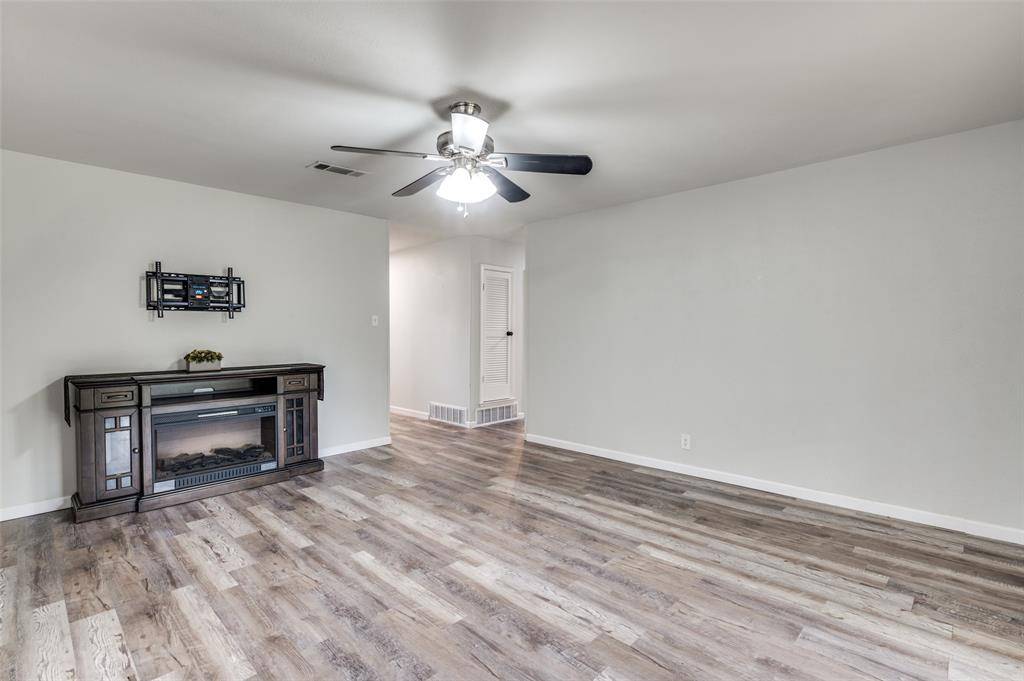 Euless, TX 76040,1711 Marlene Drive